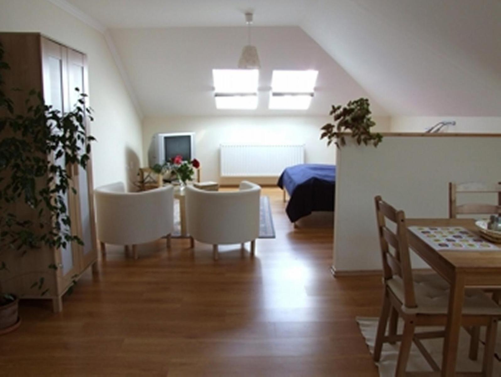 Ilona Apartmanhaz โคมารม ภายนอก รูปภาพ