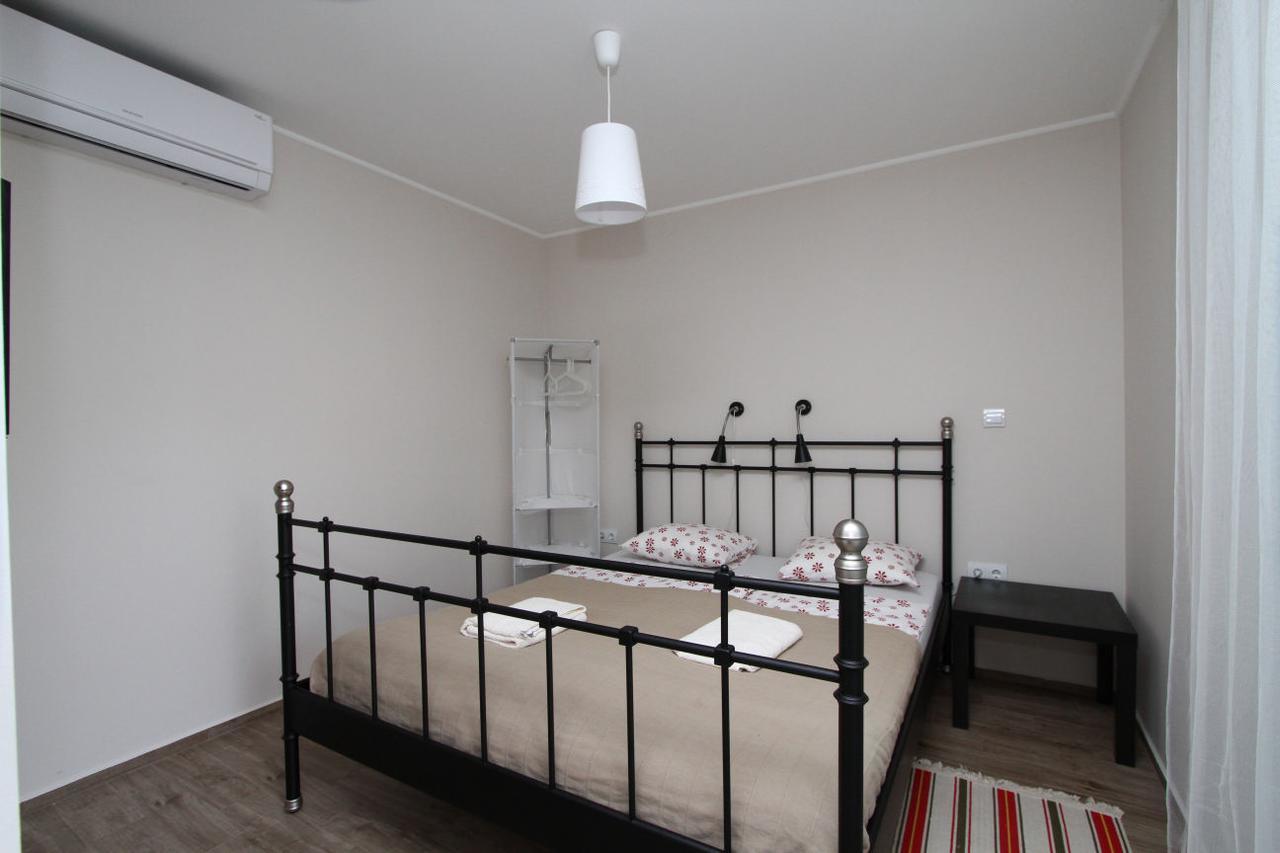Ilona Apartmanhaz โคมารม ภายนอก รูปภาพ