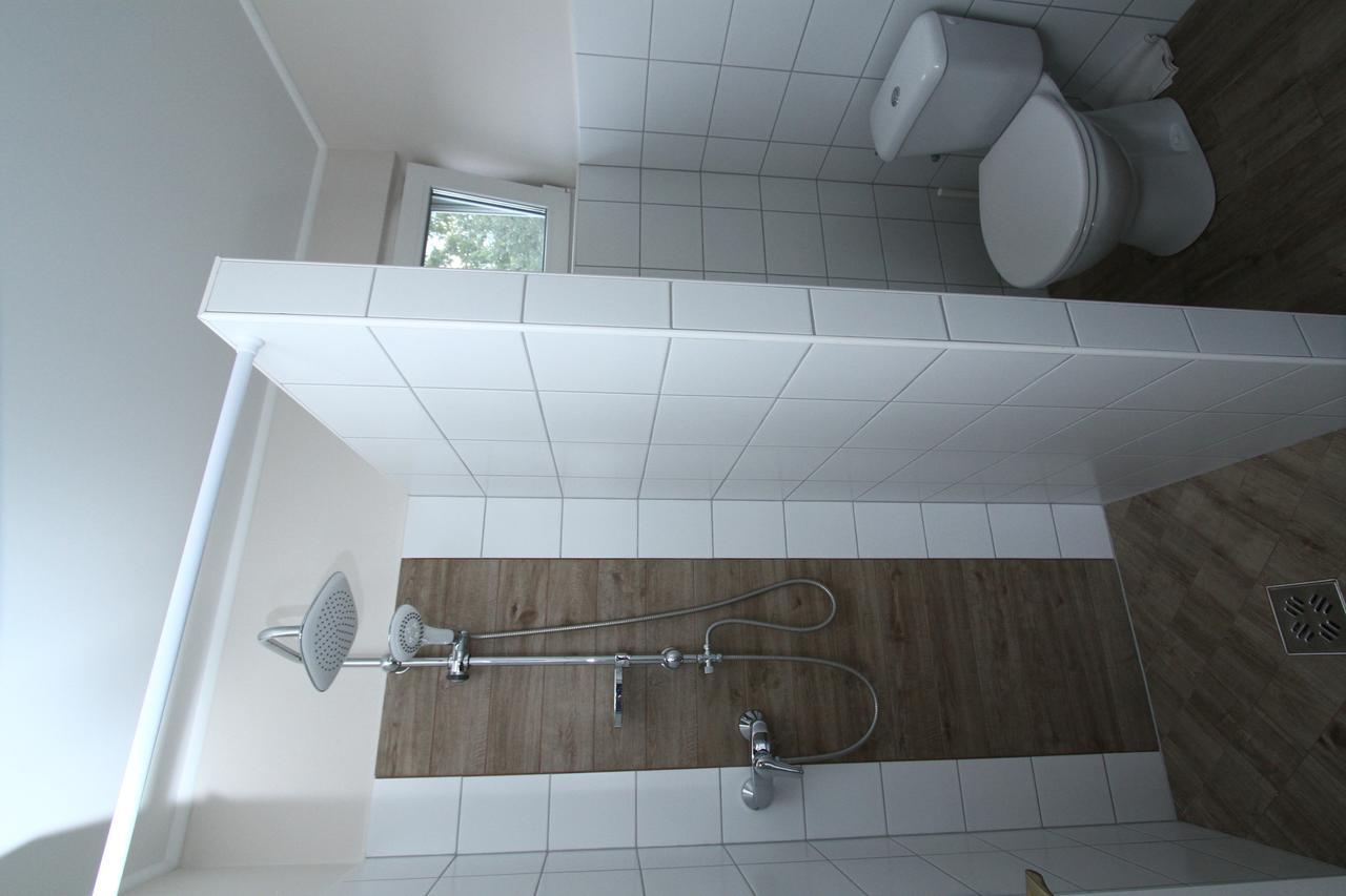 Ilona Apartmanhaz โคมารม ภายนอก รูปภาพ