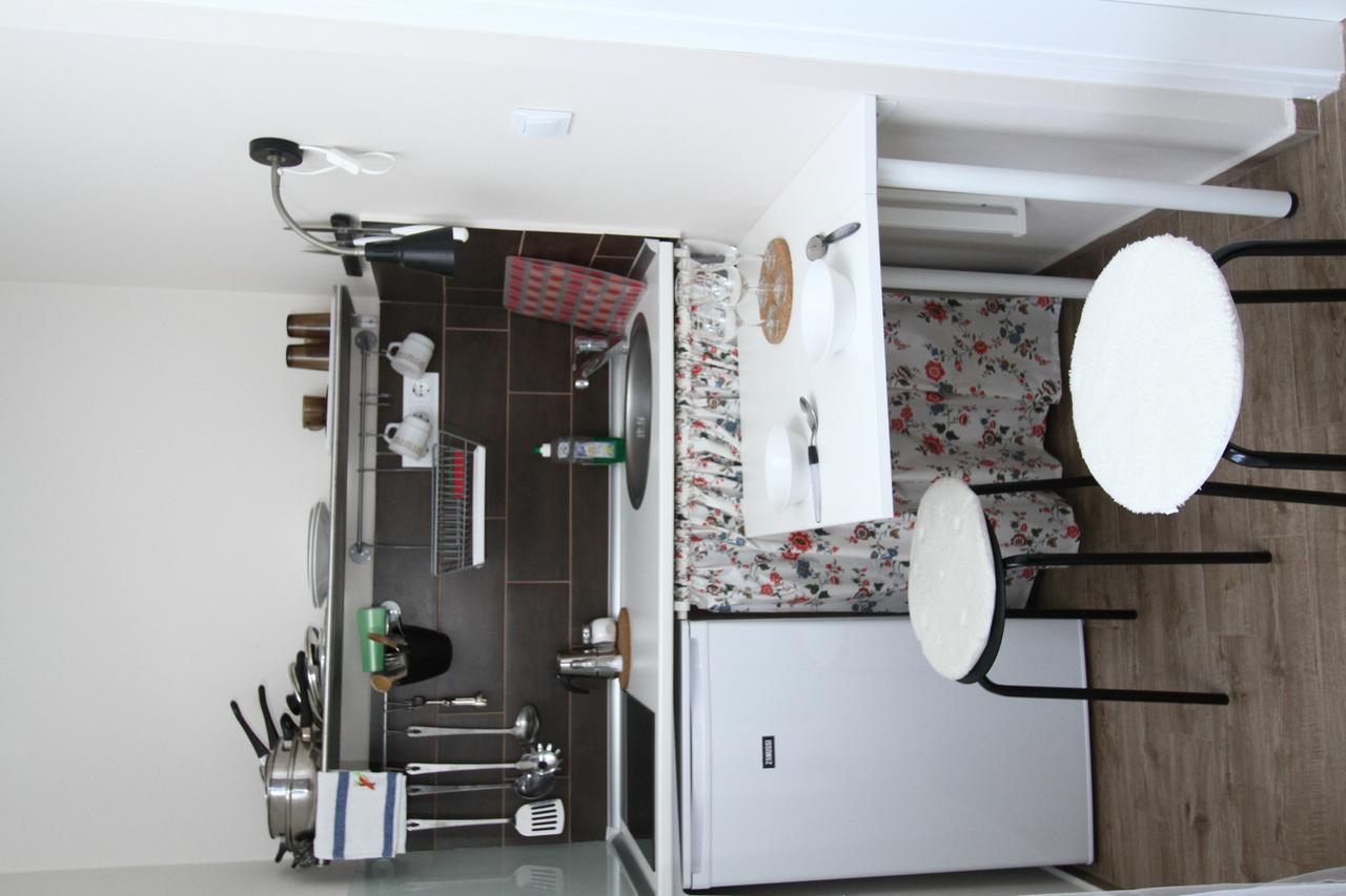 Ilona Apartmanhaz โคมารม ห้อง รูปภาพ